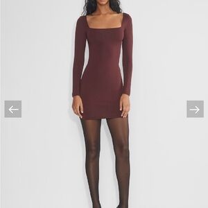 Contour dress Aritzia